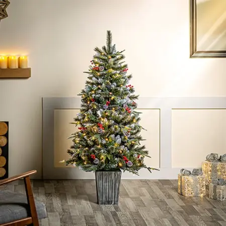 1.5m Pre Lit New Jersey Spruce with 150 Multi Action Warm White LED
