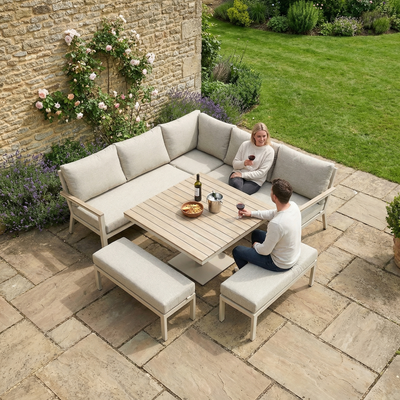 Furniture & Outdoor Living